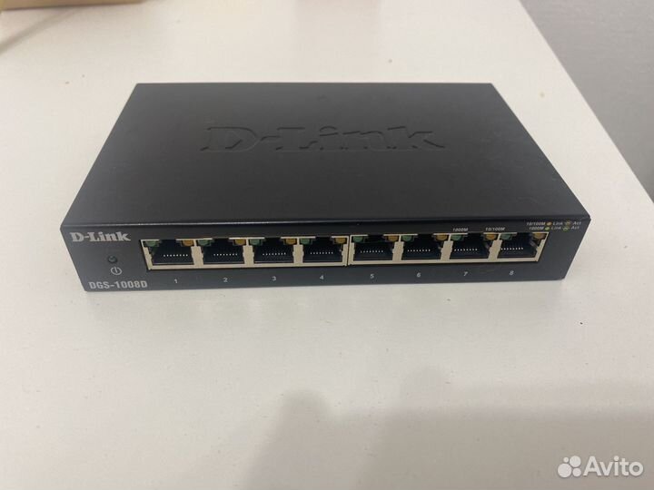 Сетевой коммутатор D-Link