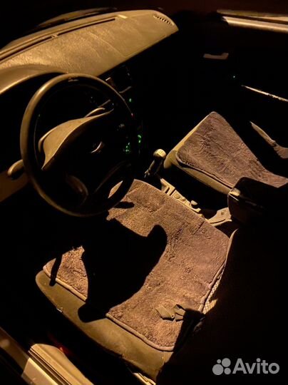 Капот приора