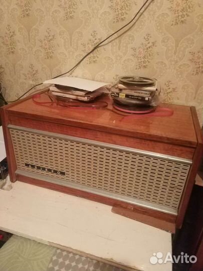 На разбор магнитофоны Илеть 101 2.ск и Астра-5