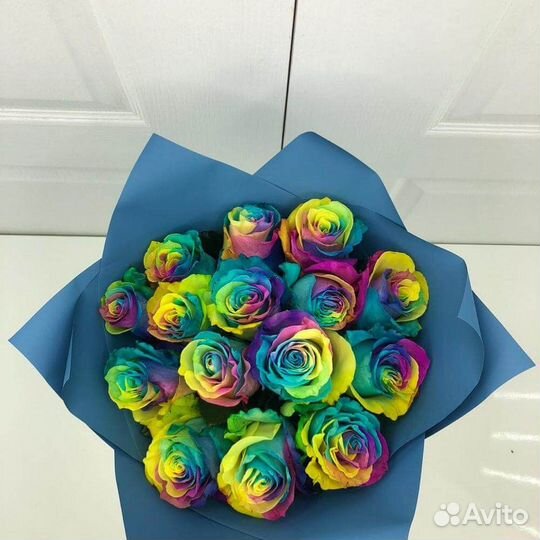 Букет радужных роз, Эквадор, 60см 31 шт