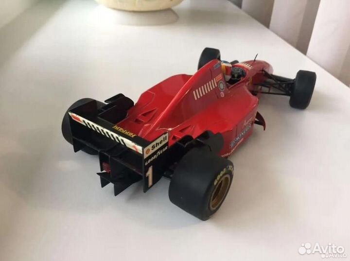 F1 Ferrari 412 T2 M.Schumacher (Minichamps 1:18)