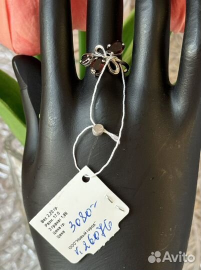 Новое кольцо гранаты серебро 925 VG