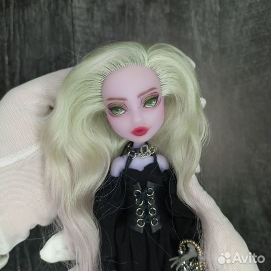 Кукла монстр хай твила