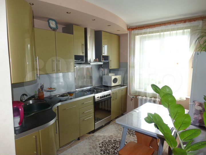 4-к. квартира, 87 м², 3/5 эт.