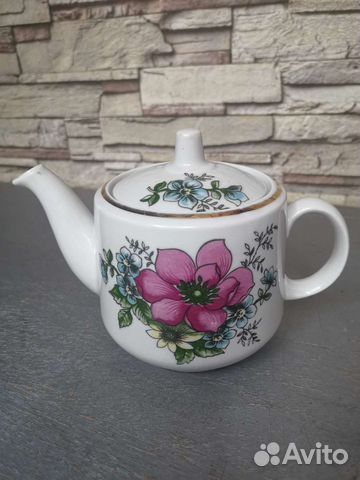 Чайник заварочный, чашки, блюдца