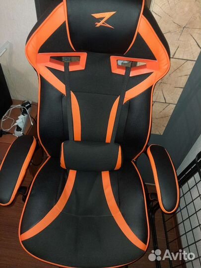 Компьютерное кресло