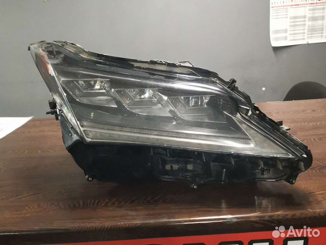 Фара правая Lexus RX4