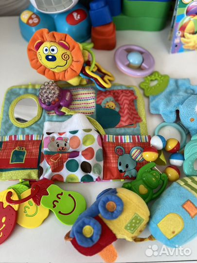 Развивающие игрушки для малышей, погремушки