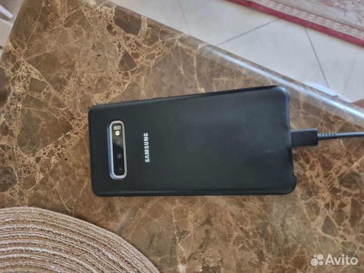 Samsung Galaxy S10+, 8/128 ГБ