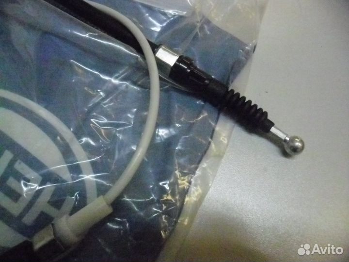 Тросик ручника Фольцваген Джетта 5.Новый