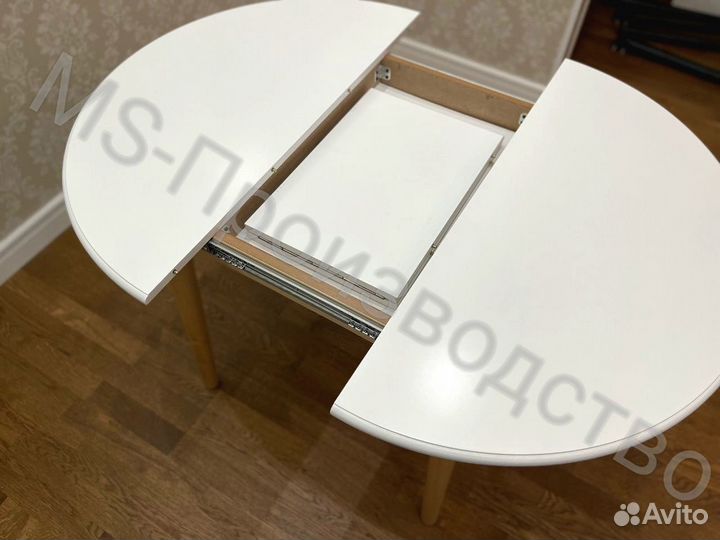 Столы и стулья