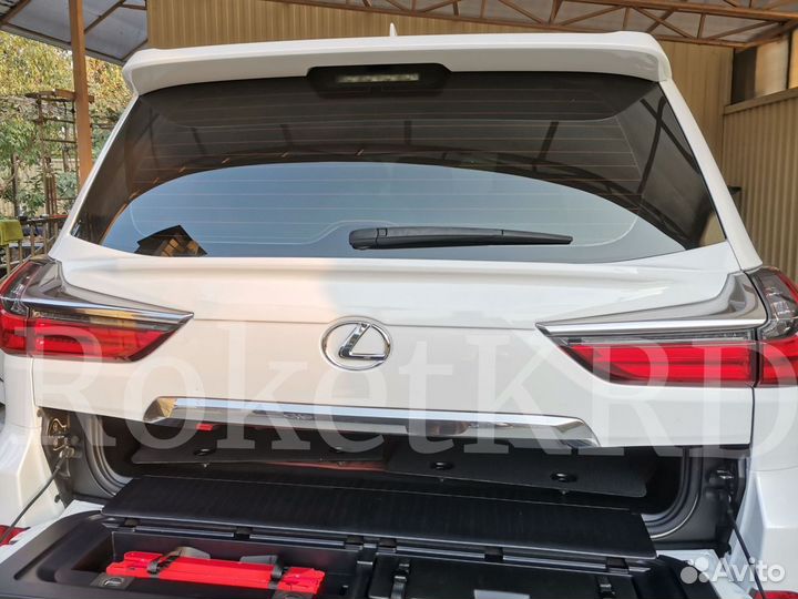 Спойлер под стекло Lexus LX 570 с 2015 года