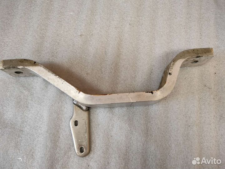 Усилитель пола Mercedes W205