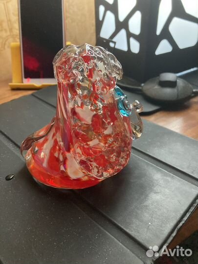 Фигурка из цветногл стекла