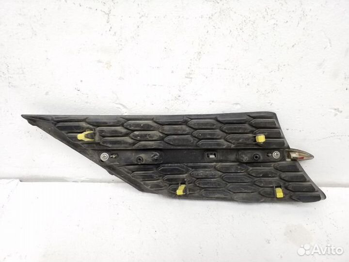 Решетка радиатора левая часть Toyota RAV4 CA40