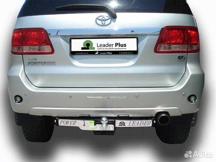 Фаркоп на Toyota Fortuner (с нержав. пластиной)