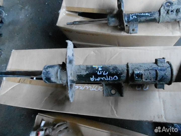 Амортизатор передний правый Kia Optima 2010-2016