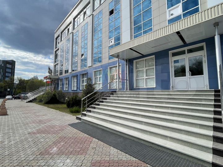 Офисное здание 4 этажа 2959 м2 на Менделеева 134/4