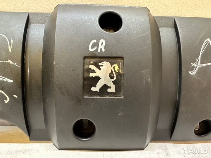 Крышка двигателя декоративная Peugeot 307 3A NFU