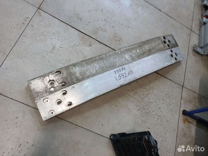 Усилитель бампера передний Lexus Gs 4 2GR-FSE