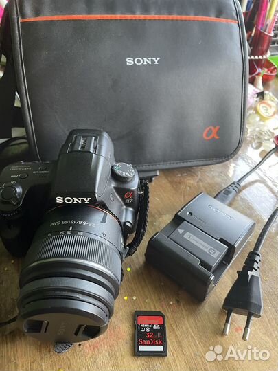 Зеркальный фотоаппарат Sony Alpha SLT-A37