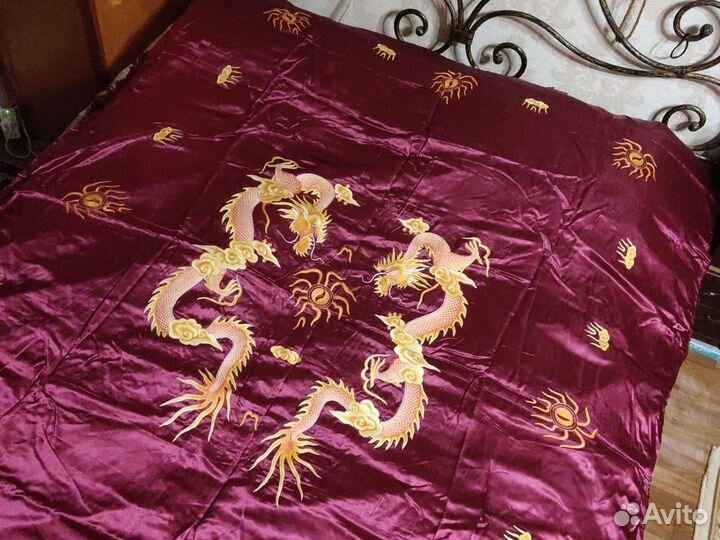 Покрывало атласное, старинное