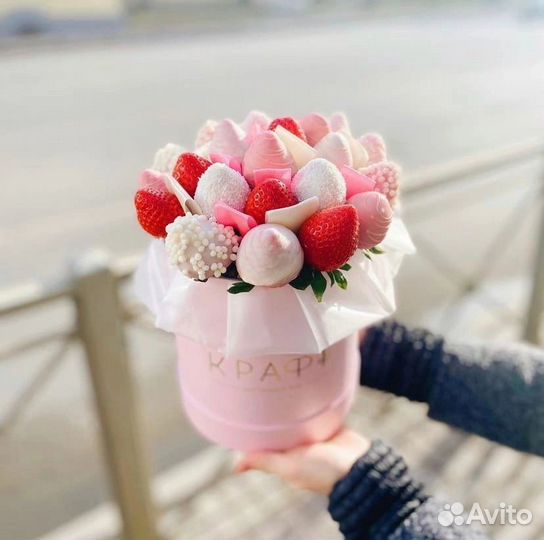 Бокс с клубникой в шоколаде