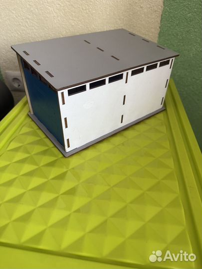 Игрушечный Двойной гараж