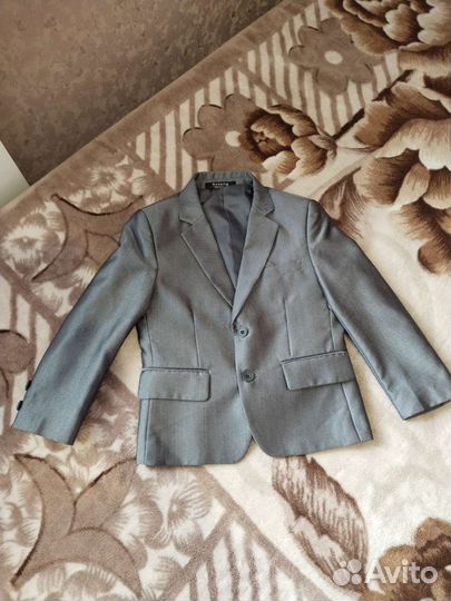 Костюм тройка на мальчика 110