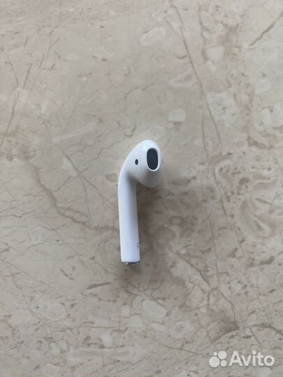 Правый (R) наушник Apple Airpods 2 (неиспр.)