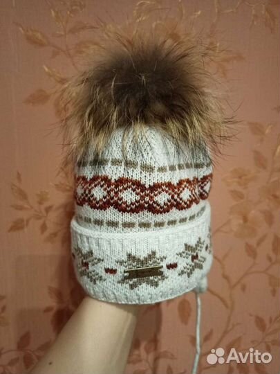 Новые и б/у шапочки, шлем, шарфы на зиму и осень/в