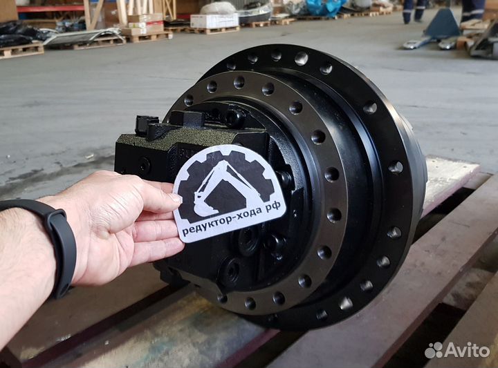 Редуктор хода с гидромотором (бортовая) Kato HD510