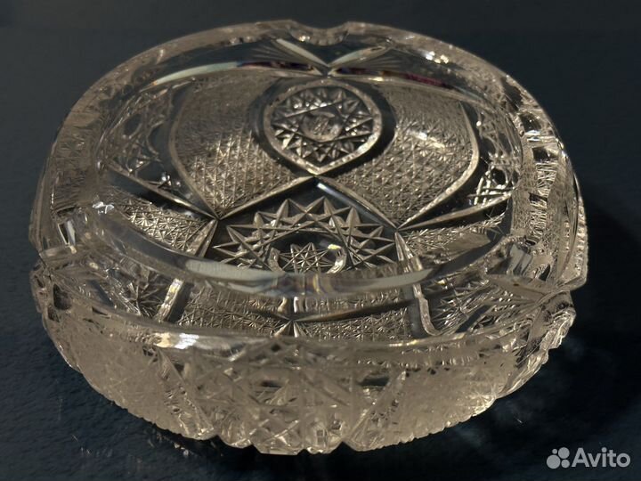 Хрустальная пепельница