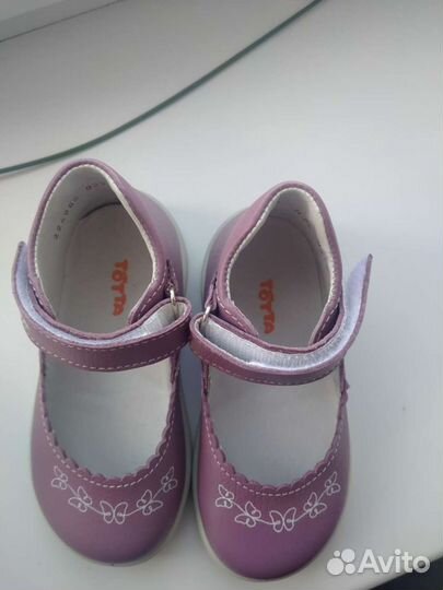 Туфли для девочки новые