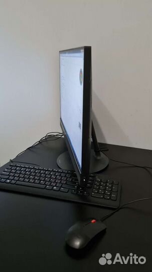 Моноблок Lenovo Ideacentre AIO 520-24IKU