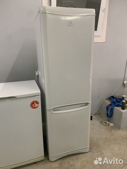 Холодильник indesit No frost 185см