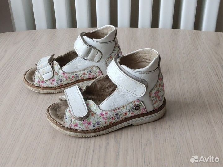 Сандалии для девочки Tapiboo ортопедические, 24 р