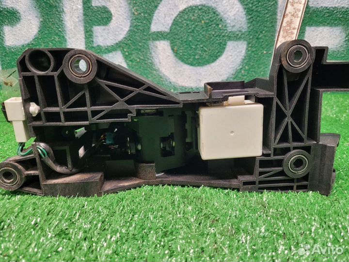 Селектор АКПП на Toyota Camry