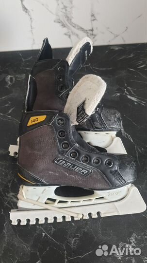 Коньки хоккейные детские