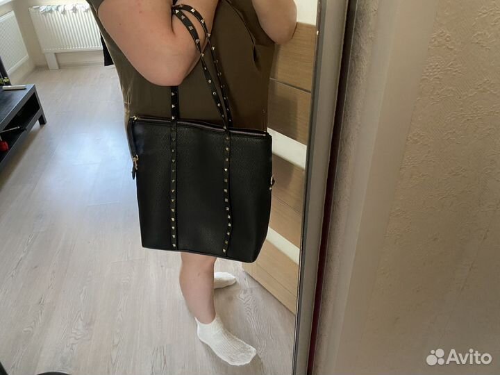 Сумка-шоппер в стиле valentino