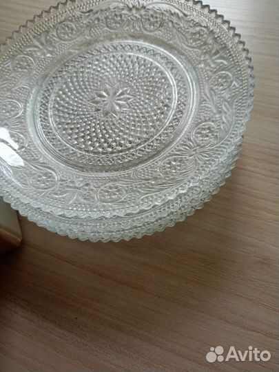 Чайные блюдца