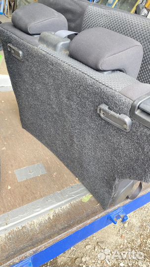 Сиденья задние