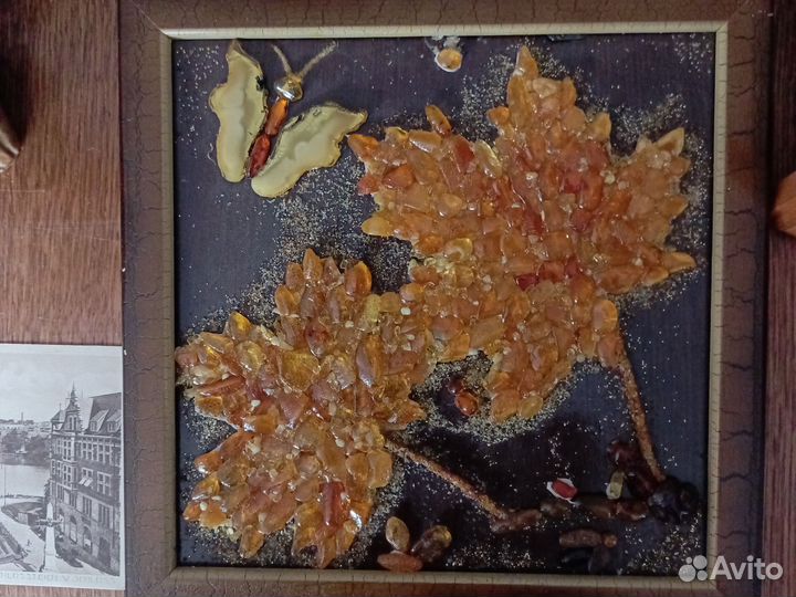 Картина с янтарем