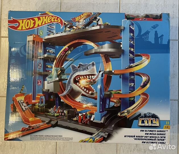 Hot Wheels Ultimate garage FTB69