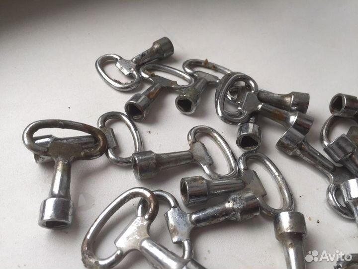 Универсальный панельный ключ