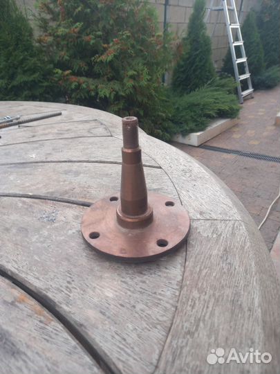 Цапфа на легковой прицеп кмз-8284