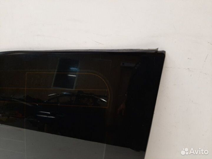 Стекло в крыло заднее правое Toyota Land Cruiser