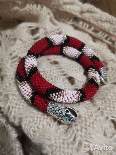 Браслет Змея из бисера