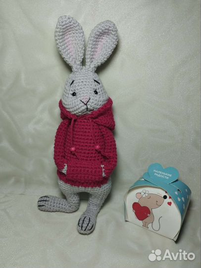 Зайчик, кролик в худи, вязанная игрушка