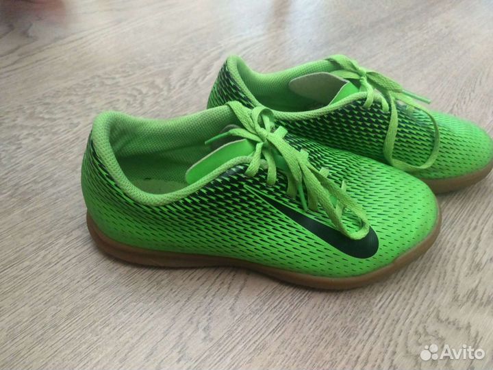 Бампы Nike(оригинал) 35размер